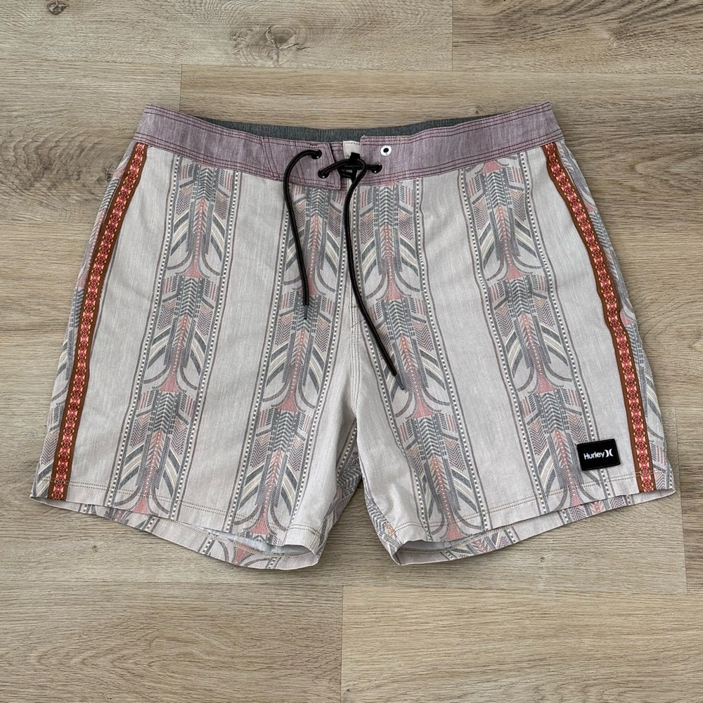 Hurley Phantom Men’s 16” Board Shorts, Size 32
